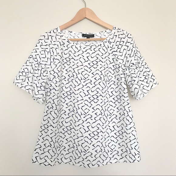 Banana Republic Tops - Banana Republic flutter sleeve blouse NWT!